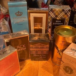 You get everyone of these in this photo. All for 1 price